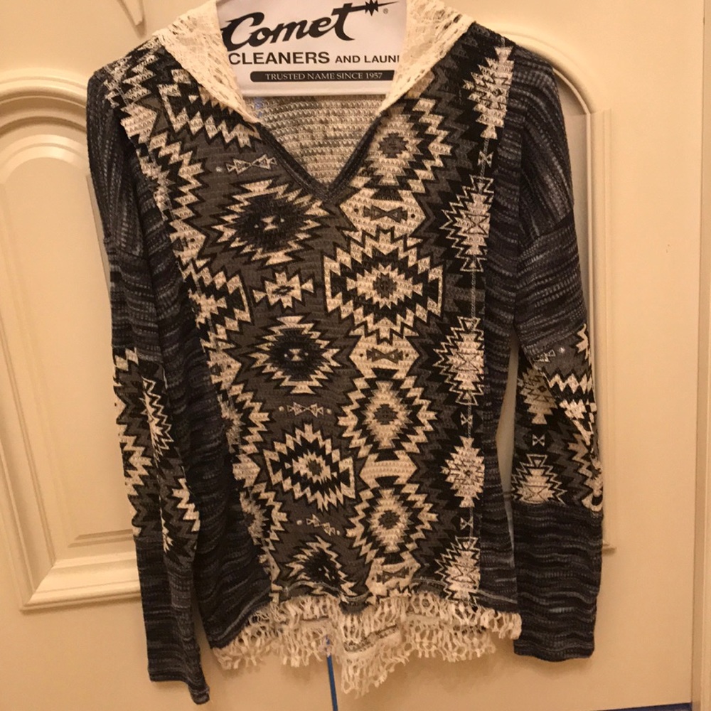 Hooded pullover - Picture 2 of 7